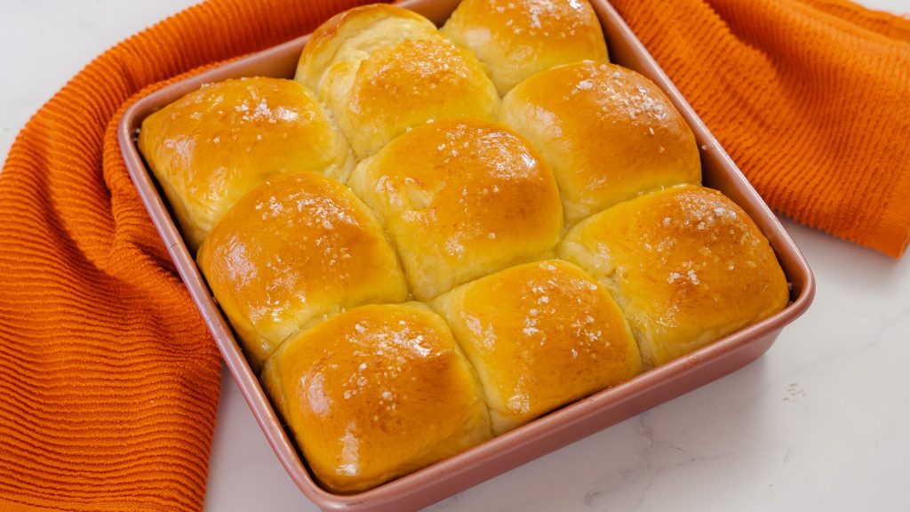 Homemade Pan Rolls Recipe 