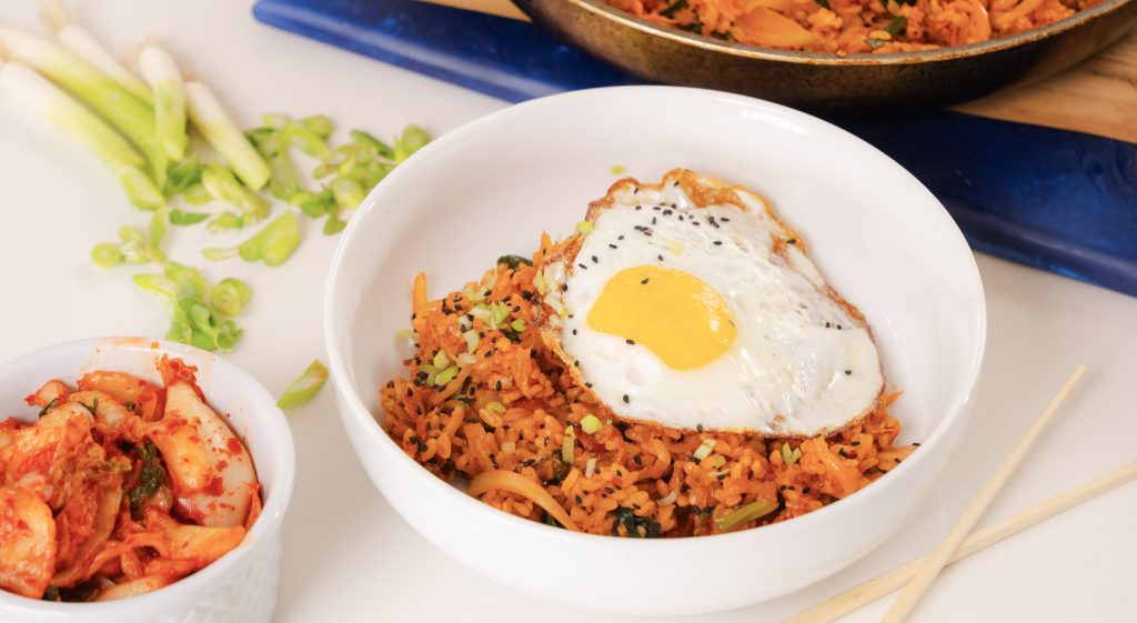 https://theeastcoastkitchen.com/wp-content/uploads/2023/11/Kimchee-fried-rice-04-1024x561.jpg