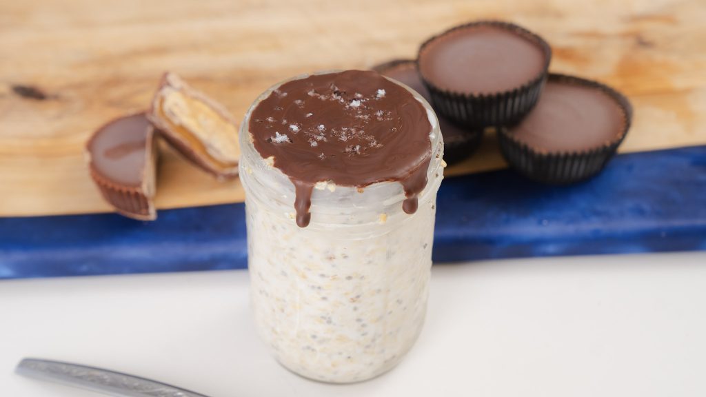 Peanut Butter Cup Overnight Oats